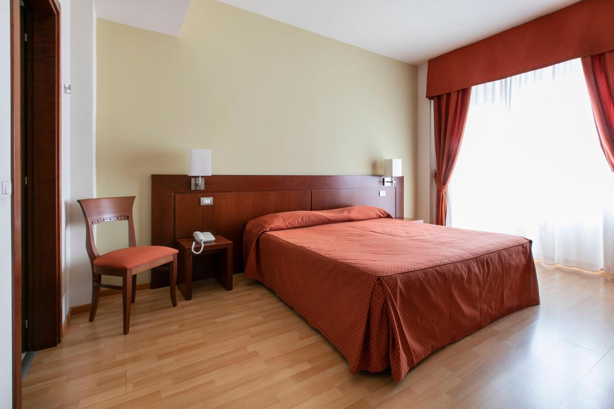 Hotel Conradi Chiavenna Eksteriør bilde